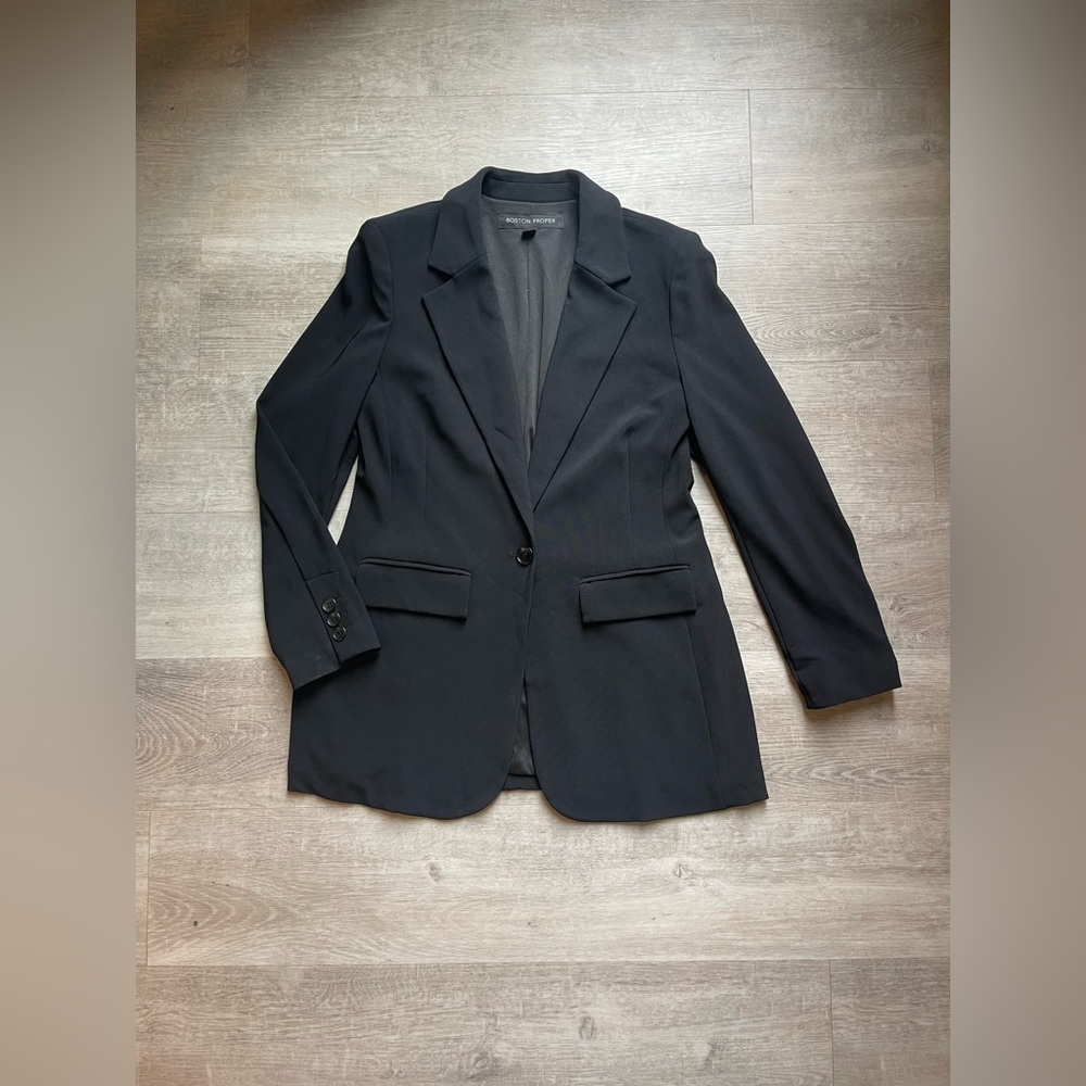 Boston Proper Black Blazer - Picture 2 of 8